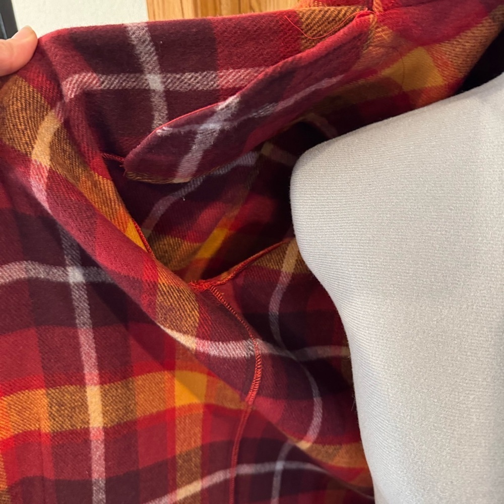 Designer Jimmy Hourihan Dublin Ireland Wool Coat – Red with Plaid Lining S - Picture 5 of 8